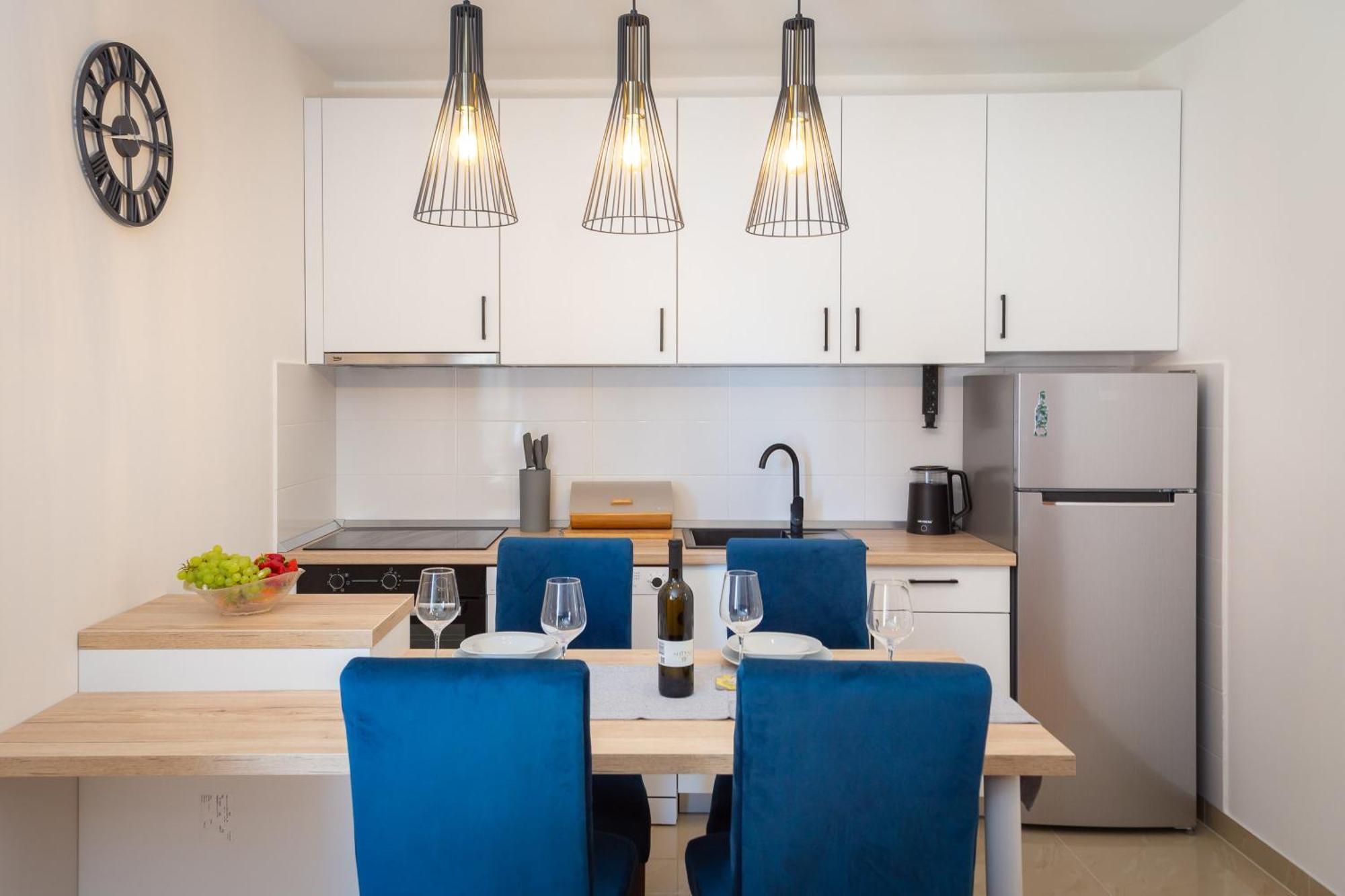 Noa With Sea View And Private Parking Apartment