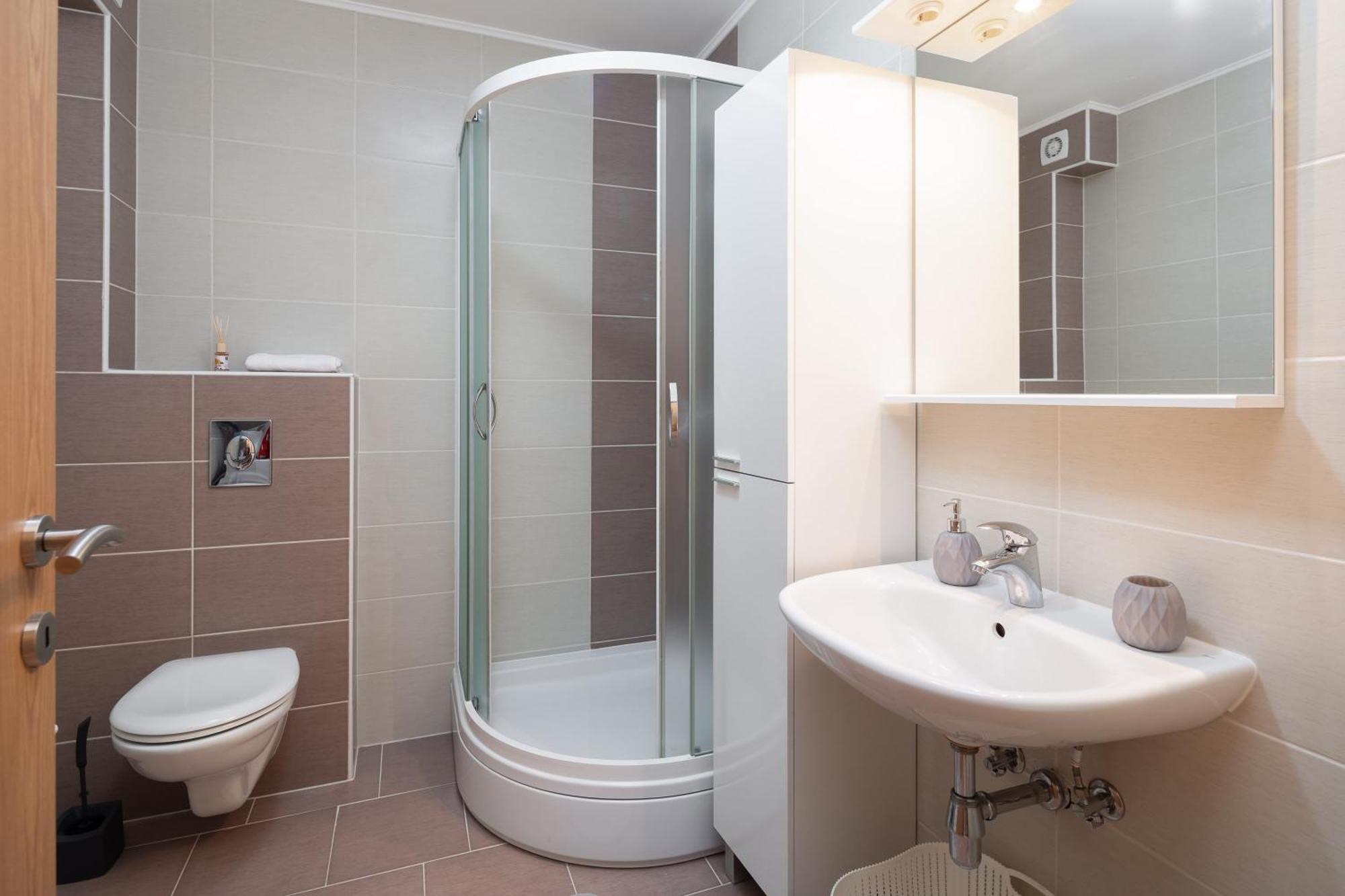 Apartment Noa With Sea View And Private Parking *